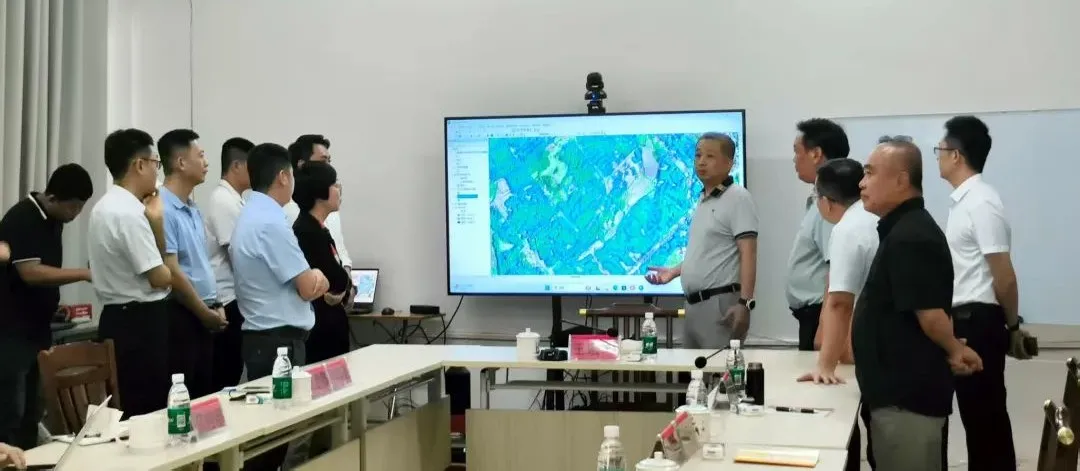 王宏向赴東興分公司調(diào)研